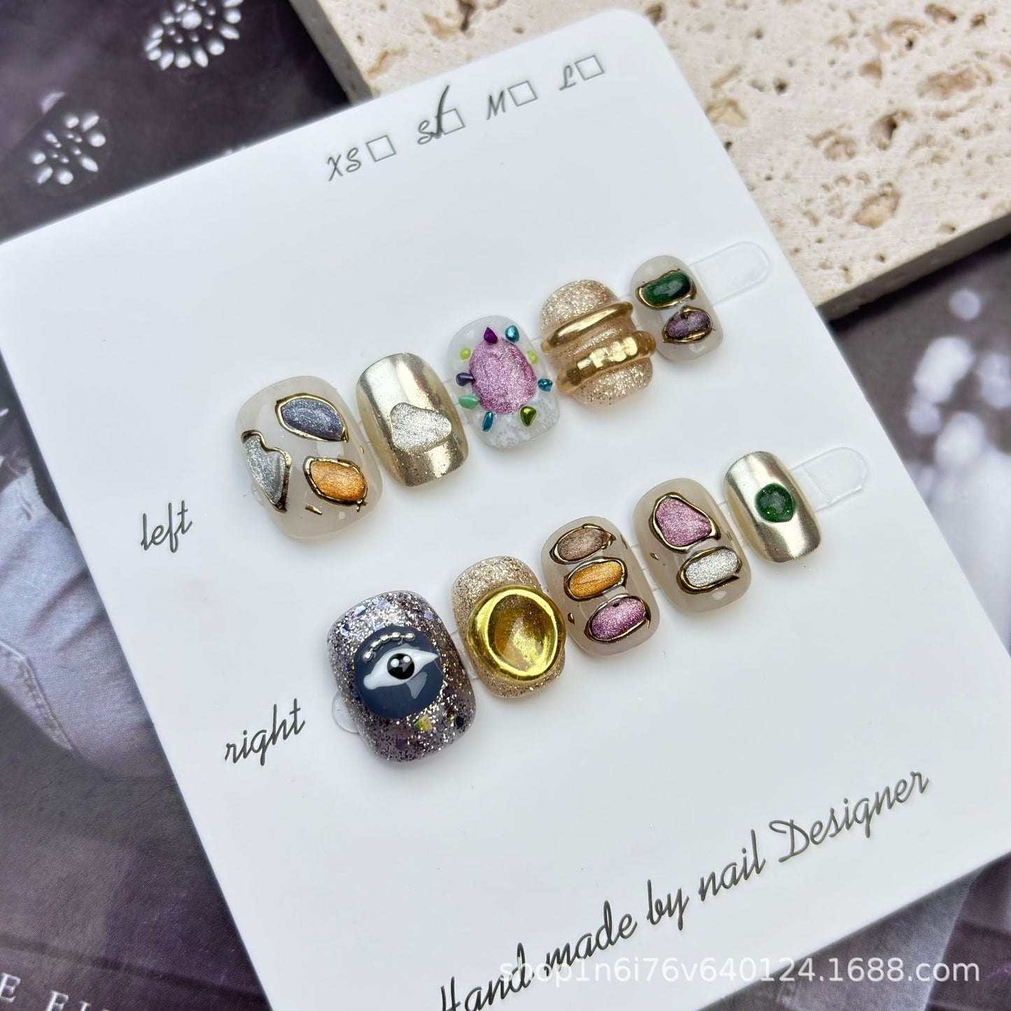 Eternal Gaze - Short Round Press-on Nails